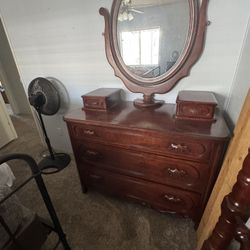 Lillian Russell Davis Cabinet Company Hardwood Bedroom Furniture In Monrovia, CA