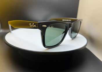 Brand New Sealed Ray-Ban RB 2140 Wayfarer in Classic Green G-15 Lenses & Black