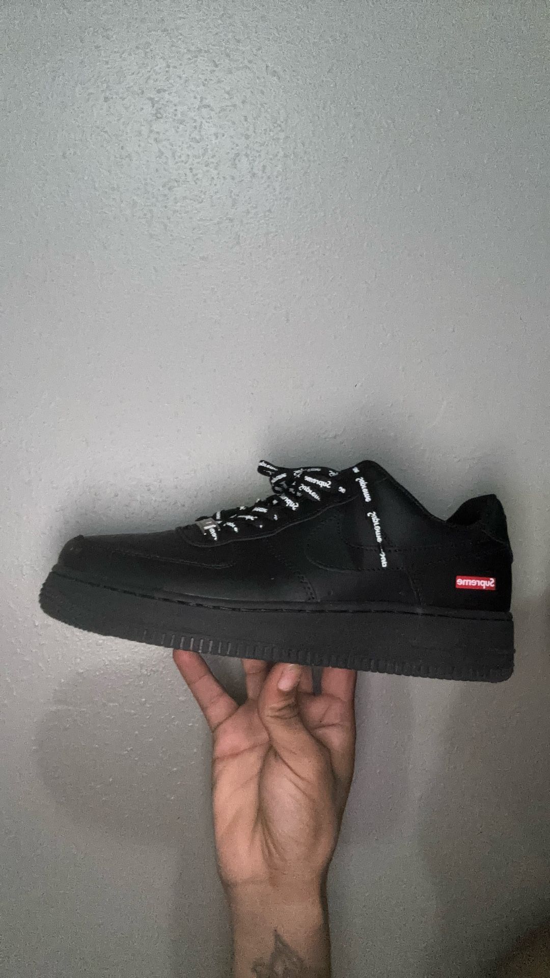 come with box and other shoe strings