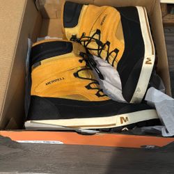 Boy Snow Boots Size 5