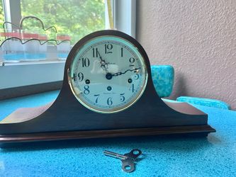 Vintage Howard Miller "Sheffield" Mantle Clock - Model 612-439