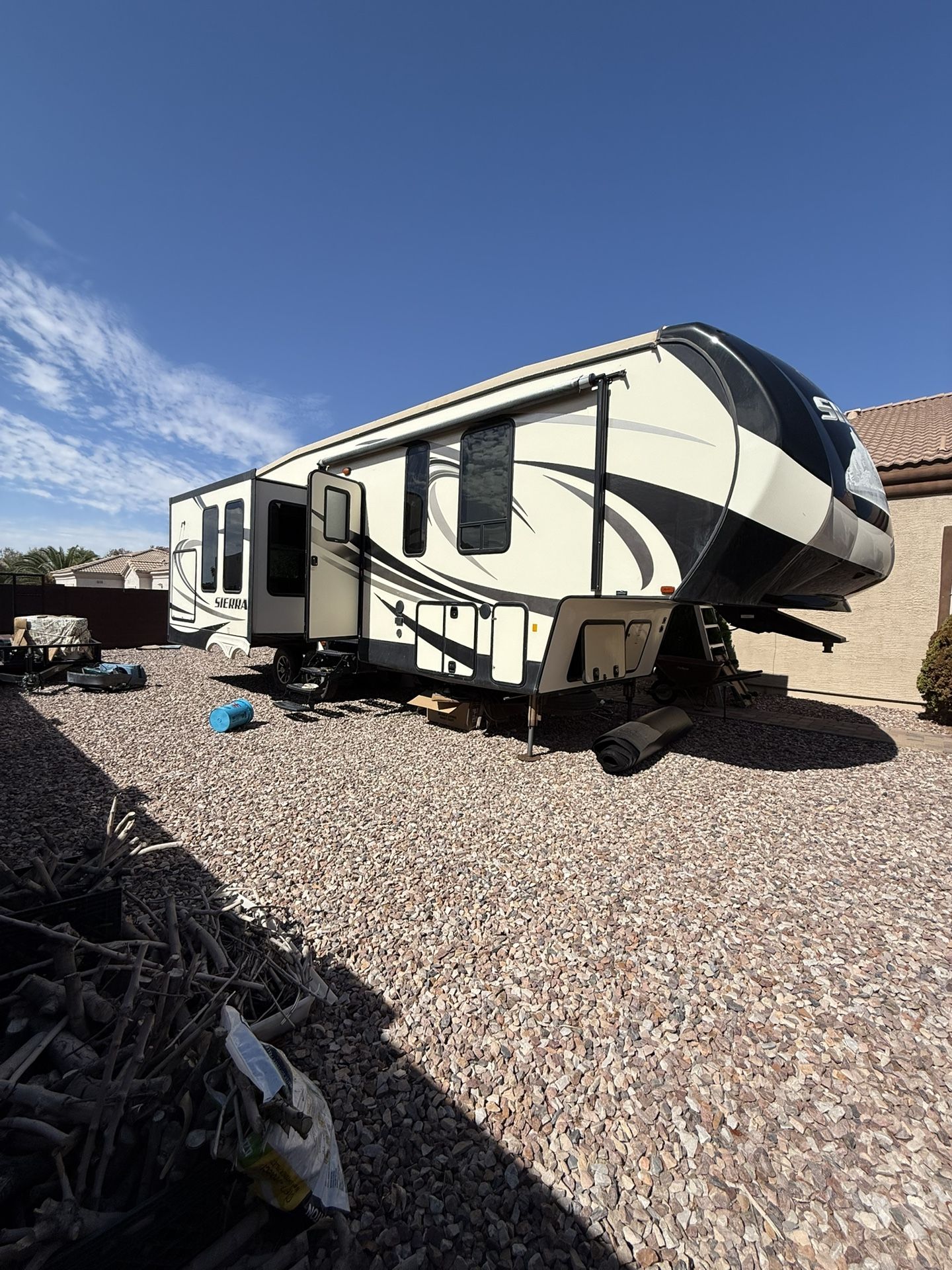 2016 Forest River Sierra