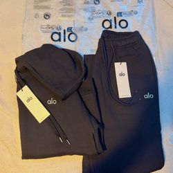 Navy Blue Alo Yoga Set 