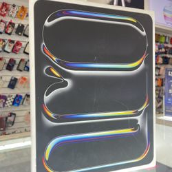 iPad Pro 13inch M4 256GB (WiFi+Cellular)