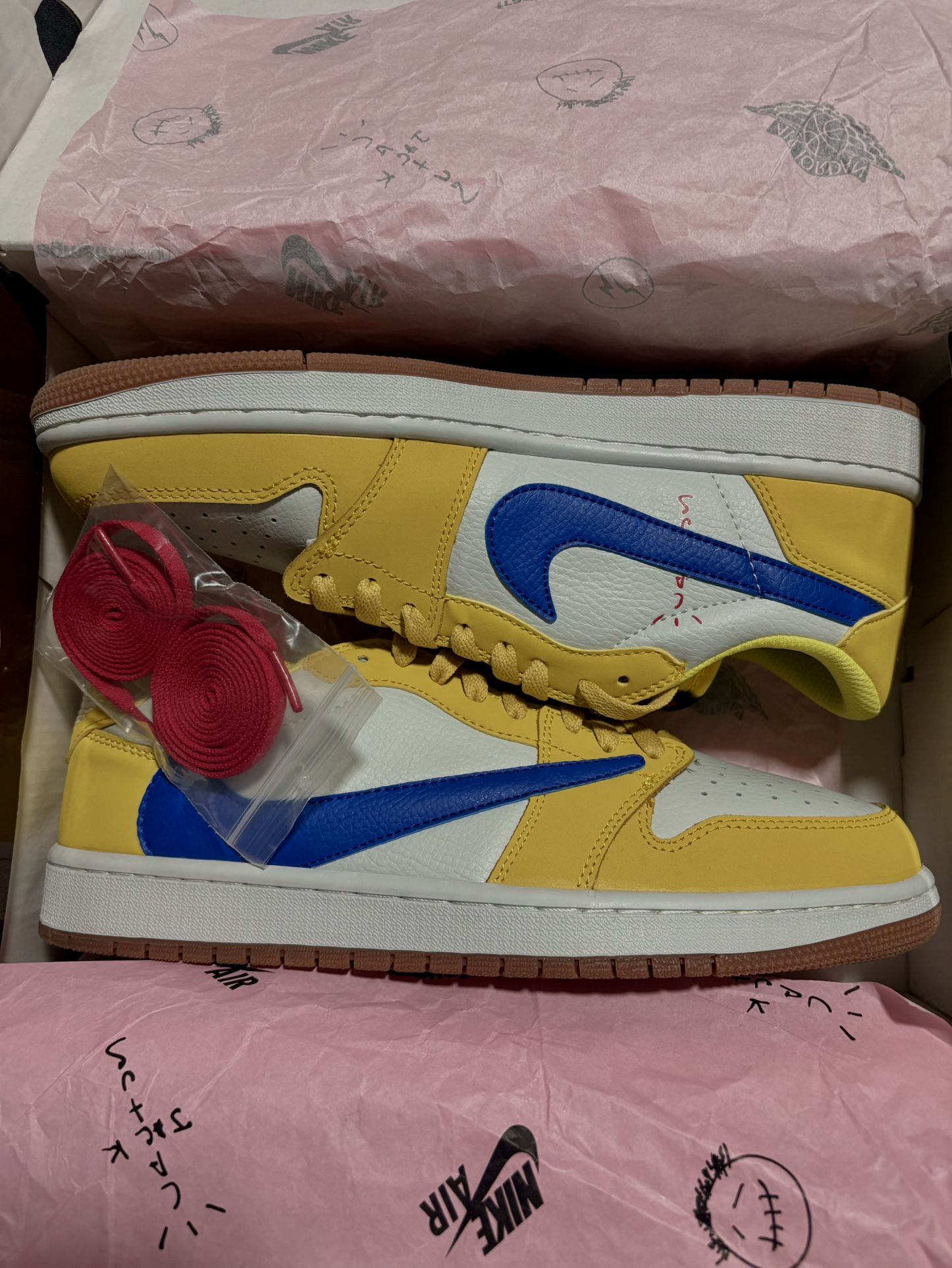 Jordan 1 Travis Scott 