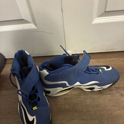 Nikes Size 10