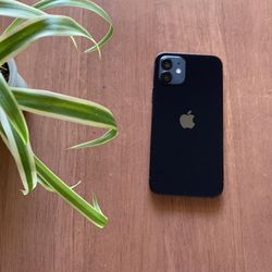 iPhone 12 Battery💯 ( Unlocked) 64gb Black color
