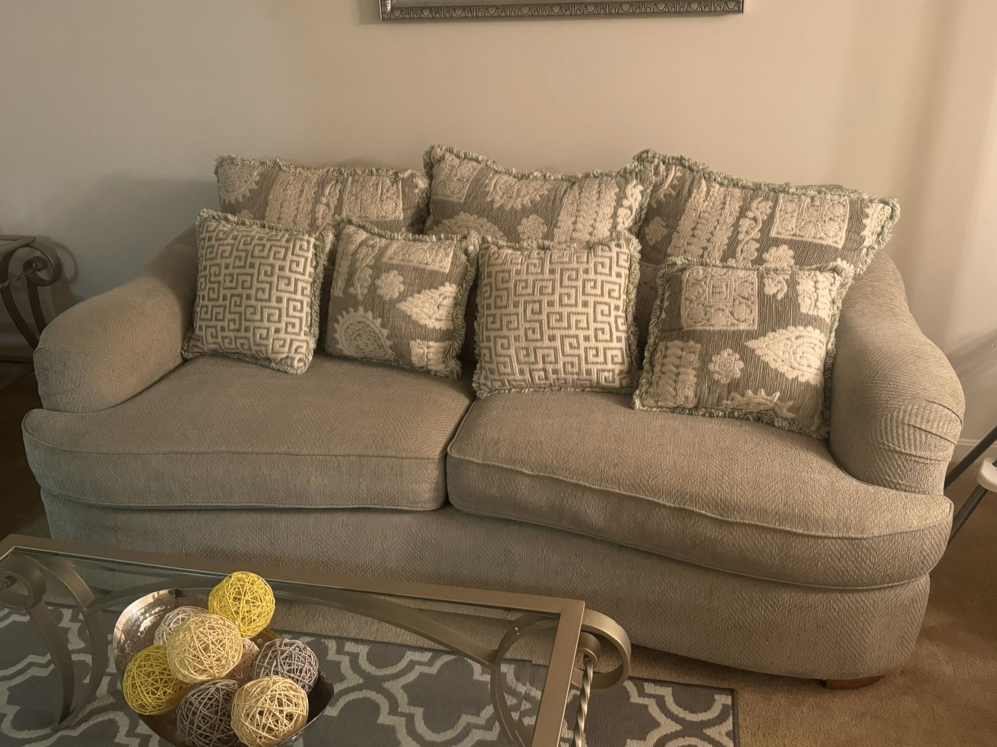 Sofa/Loveseat Set