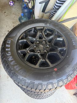 26 f-150 XLT wheels and tires