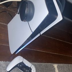 PS5 Slim W/ PS Pulse Headset