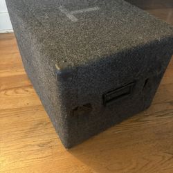 Carpeted Amp Rack
