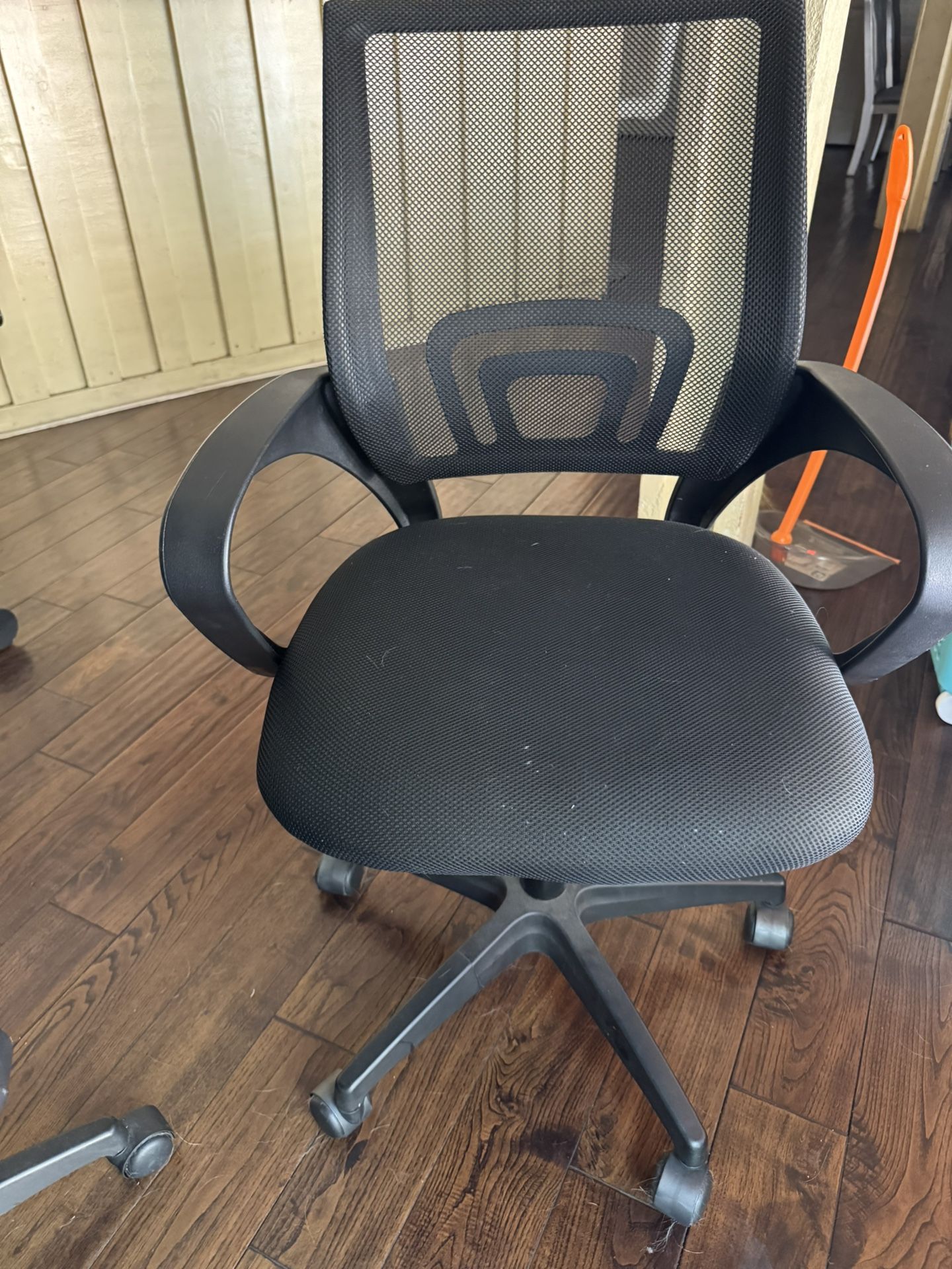2 Office Chairs Mesh