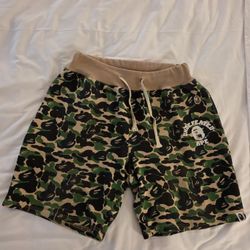 A Bathing Ape BAPE x Undefeated Shorts Size XL 36