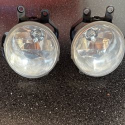 2018 Toyota 4Runner Sr5 Stock Fog lights 