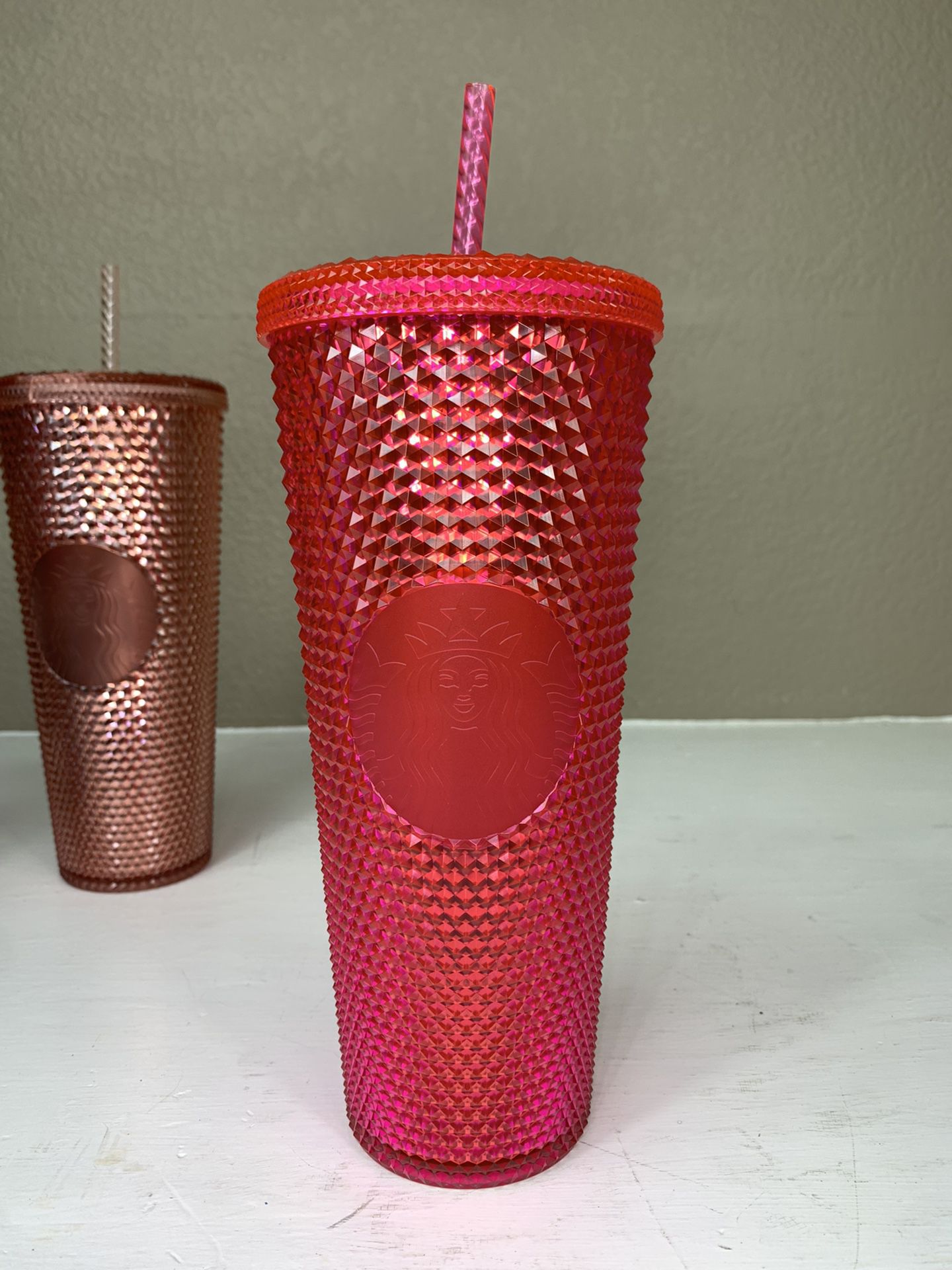 New 2023 Starbucks Recycled Glass Mint Grande Cold Cup Tumbler Triangle for  Sale in Santa Clarita, CA - OfferUp