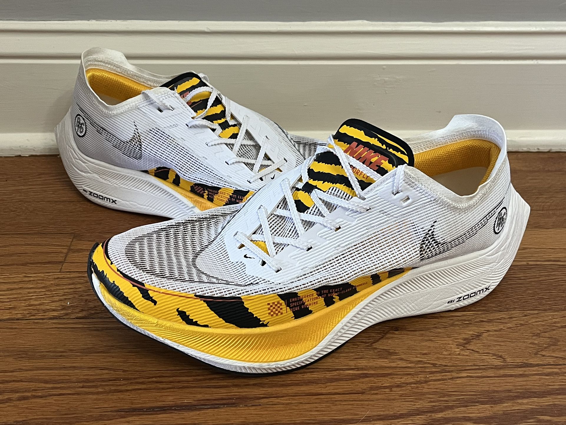 Nike ZoomX Vaporfly Next% 2 Blue Ribbon Sports Size 13 Authentic