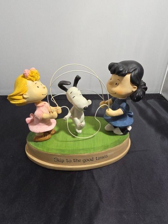 Hallmark Peanuts Gallery 2011 “Skip to the Good Times” Snoopy Lucy Sally 