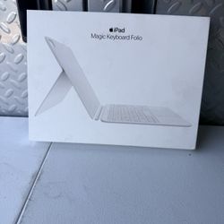 Apple Magic Keyboard Folio designed for the 10th generation iPad