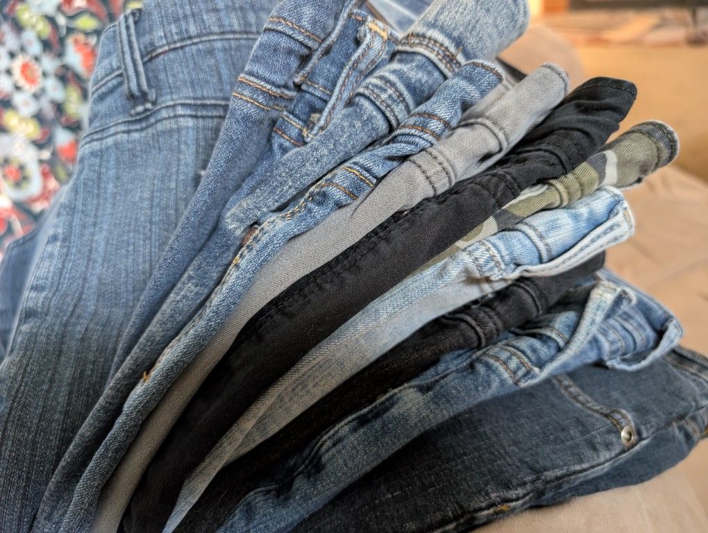 Plus Size Womens Jeans Sizes 20-22