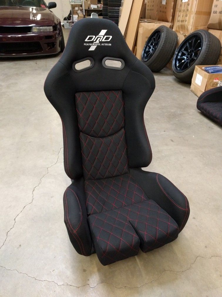 DND Nikos Reclinable Racing Seat (Red)