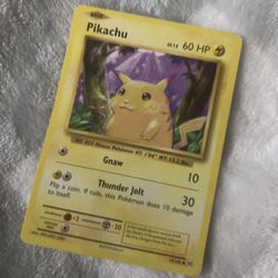 Pikachu Pokémon Card 