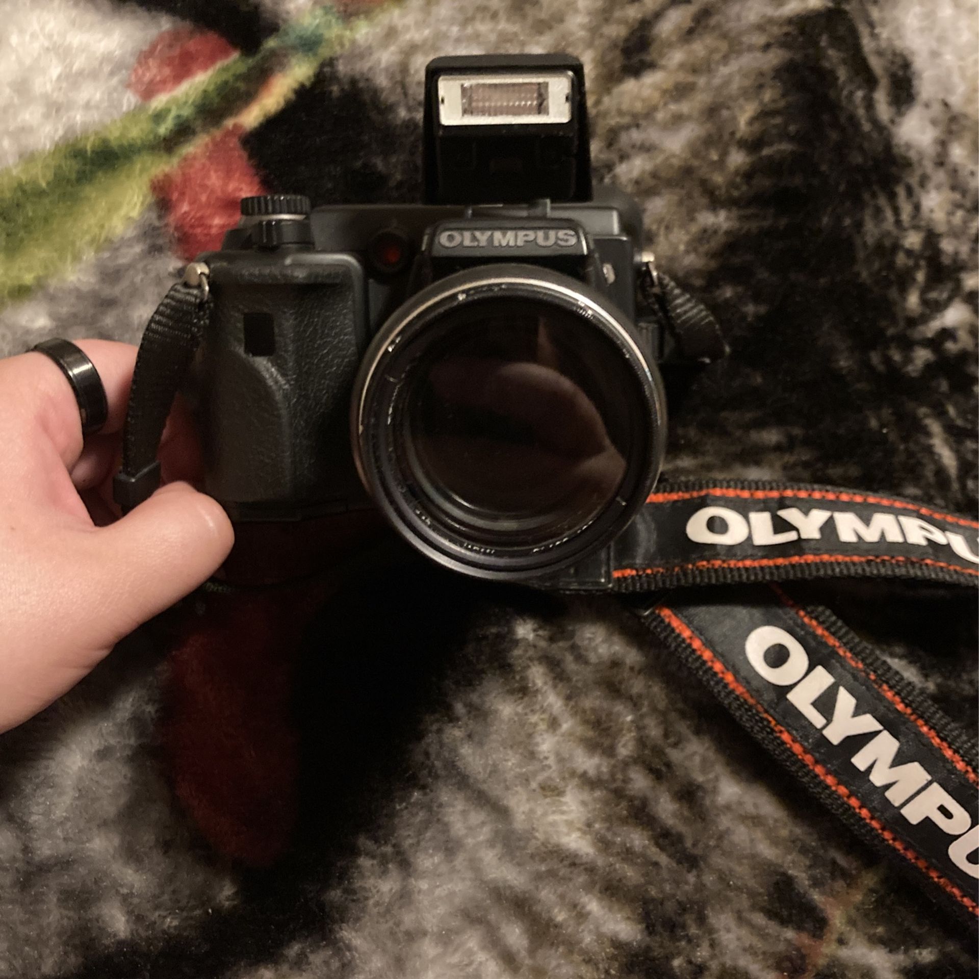 Olympus Camedia E-100RS Camera