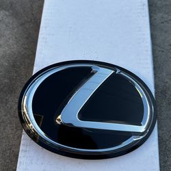2020 - 2024 Lexus IS350  Radar Acc Compatible Front Grille Emblem  90(contact info removed)1