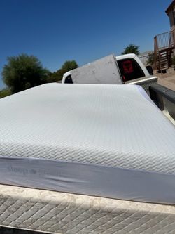 Queen mattress and box spring