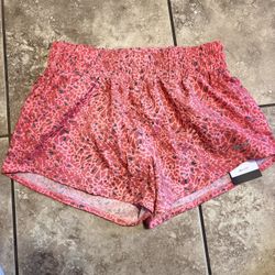 New With Tags Small Women’s Nike Shorts 