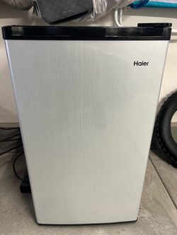 Haier Mini Refrigerator 3.2 Cu Ft