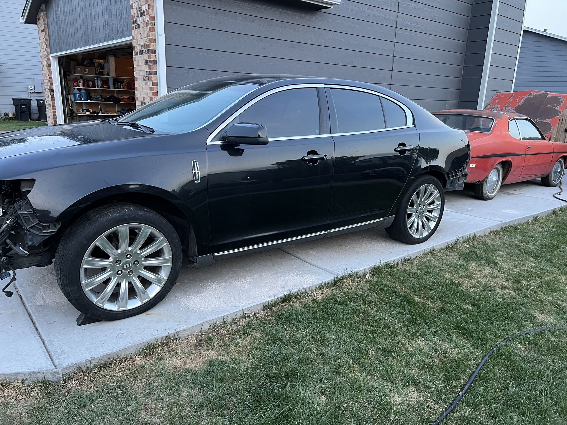 parts only parts lincoln MKS 2010