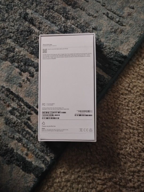 iPhone 16 Pro Max