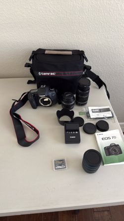Canon EOS 7D Camera EFS 60mm & EFS 55-250mm with Tripod