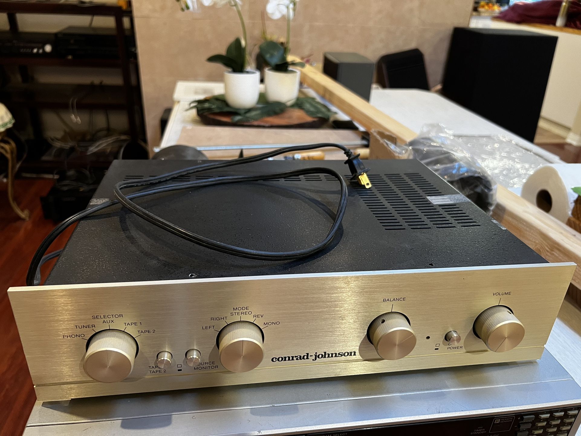 Conrad Johnson Pv5 Preamp Preamplifier
