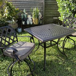Cast Aluminum Patio Set