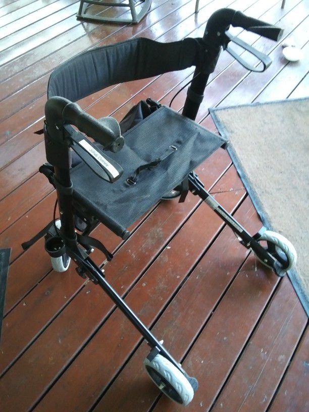 New Gateway Rollator (Wheeled Walker With Brakes And Seat)