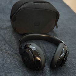Beats Studio Pro