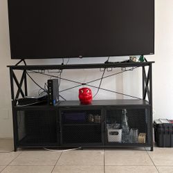 Tv 65inch And Bar 