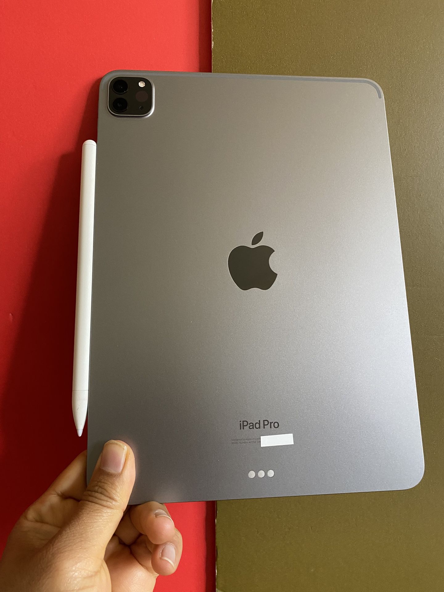 128GB Apple IPad Pro 11” 4th Generation (2022 Model / M2 chip ) with Keyboard, pen & Accessories (256gb /512GB) 