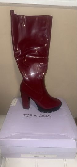 Women’s burgundy boots