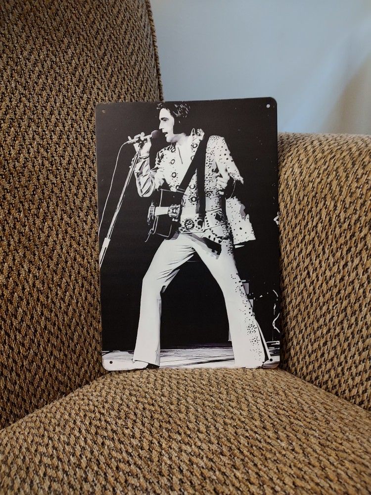 ELVIS METAL SIGN. 12" X 8". NEW. PICKUP ONLY.