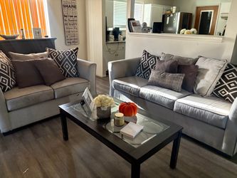 Living Room Set for Sale – $150