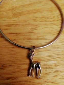 Beautiful 💕 stainless steel.deer bracelet.