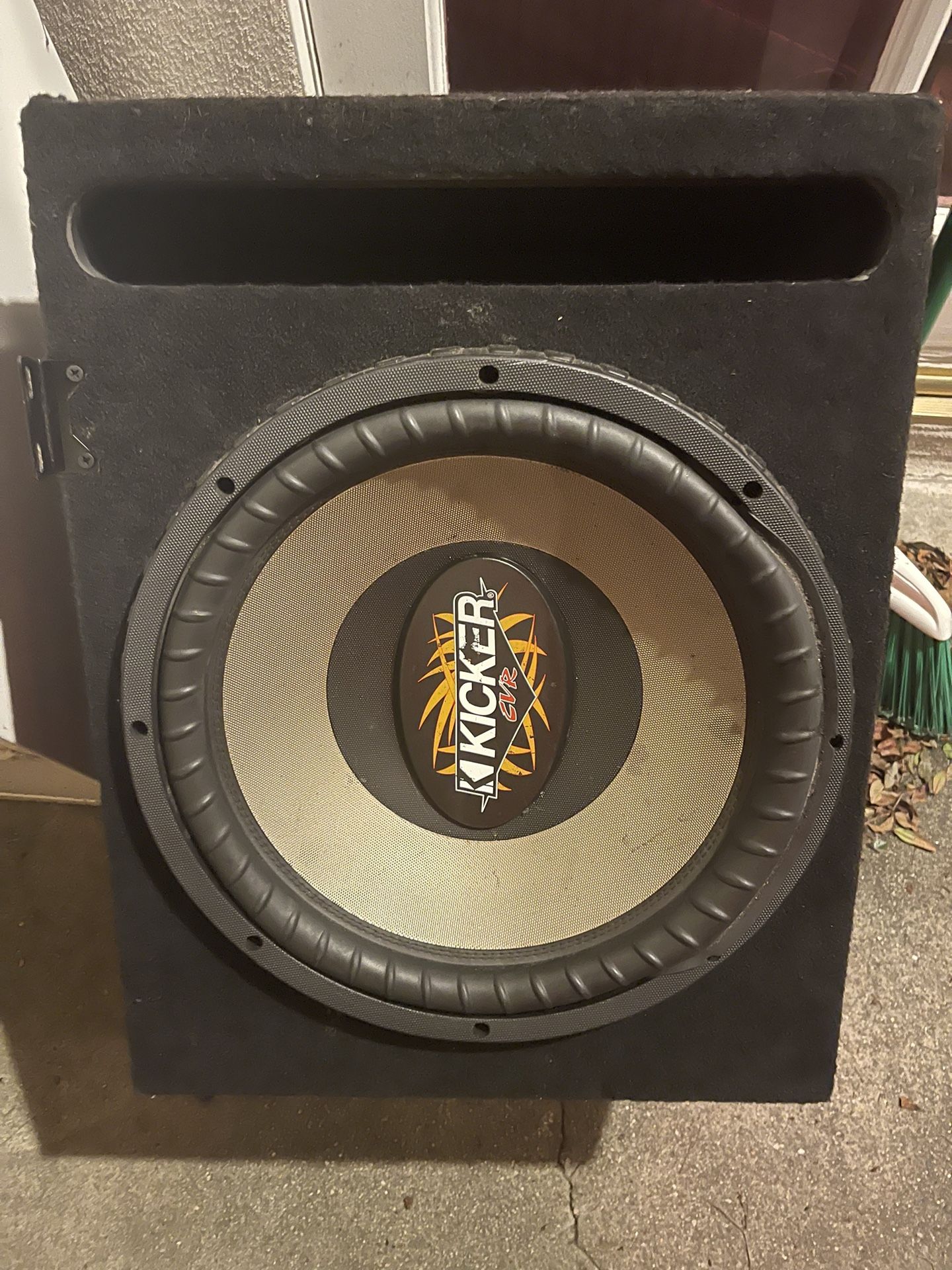 15” Speaker . Kicker Speaker $100 Or Best Offer