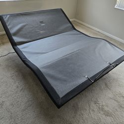 Mattress firm 900 adjustable base (queen)