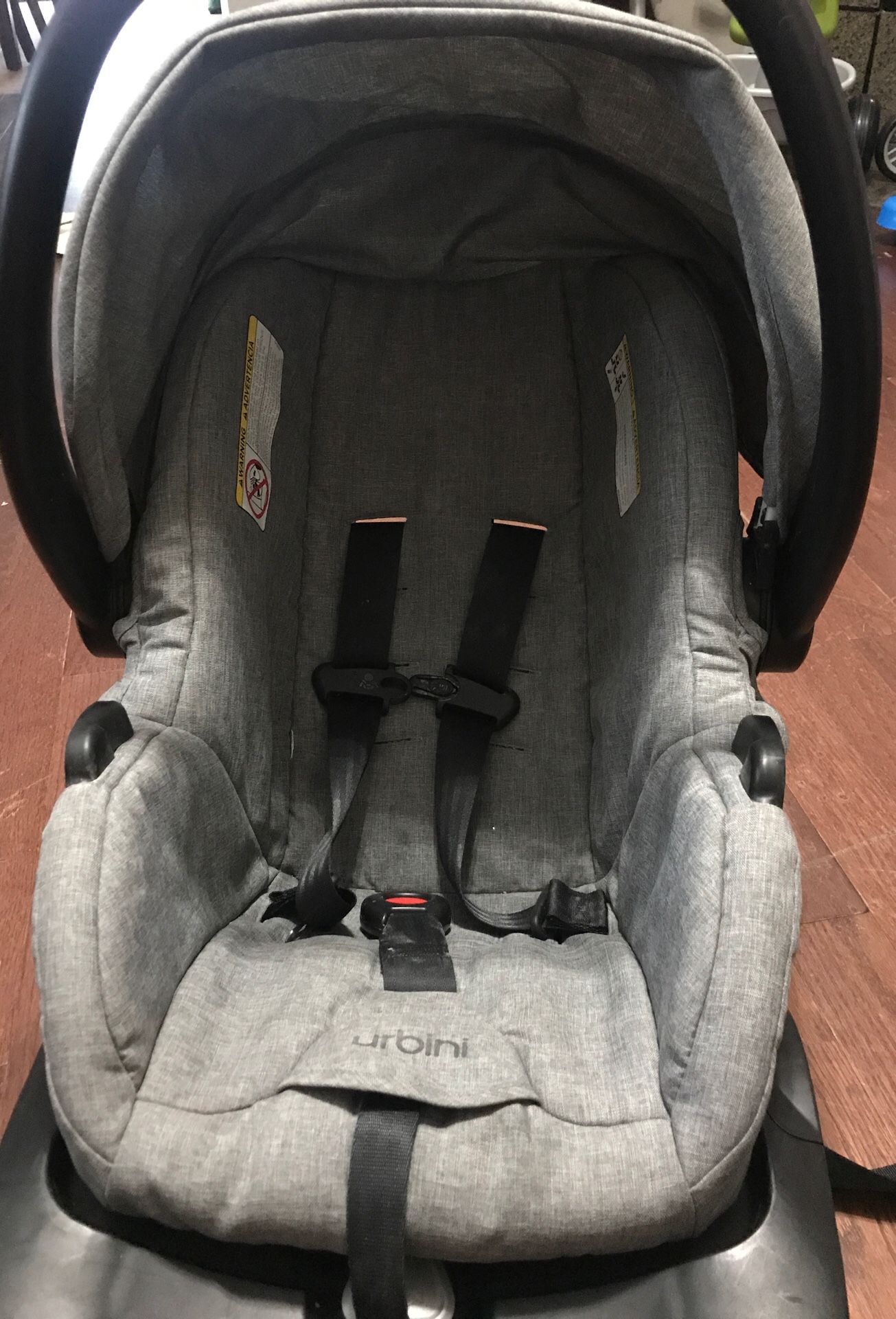 Car seat// with base