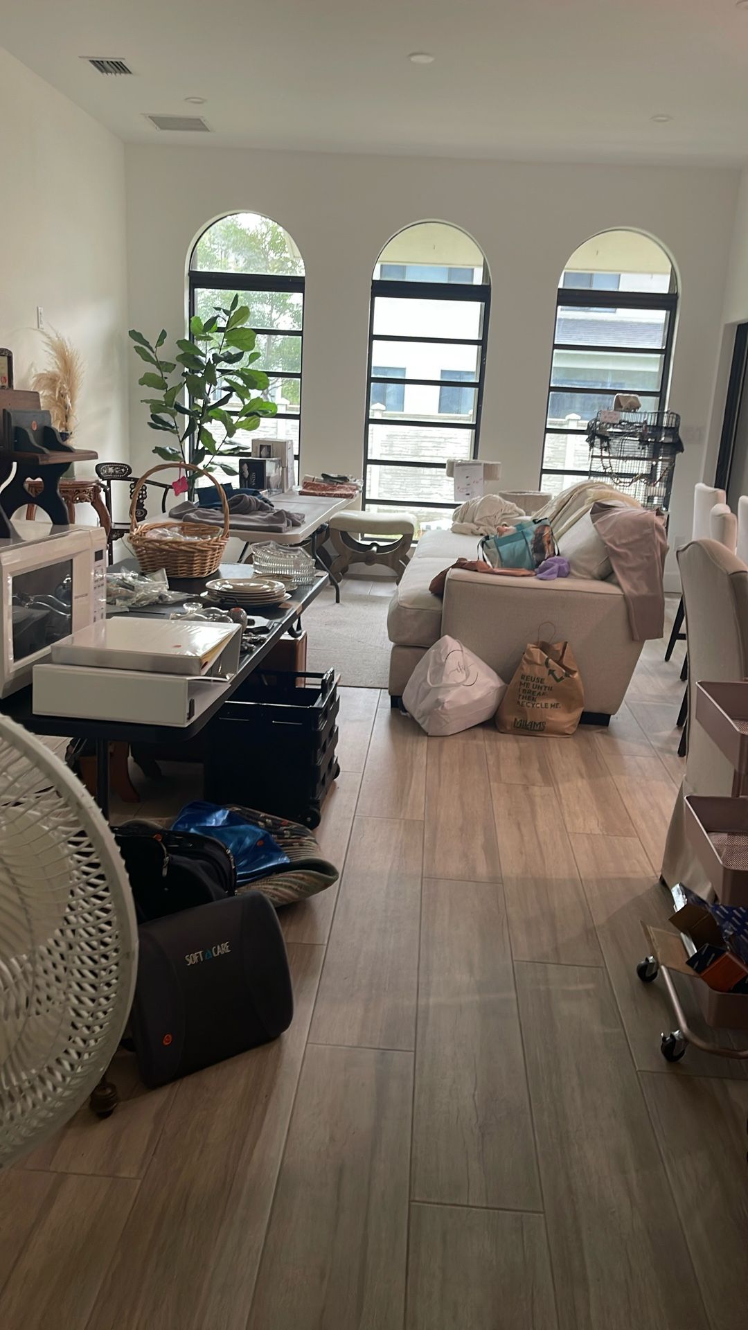 Moving/Gsrage Sale  