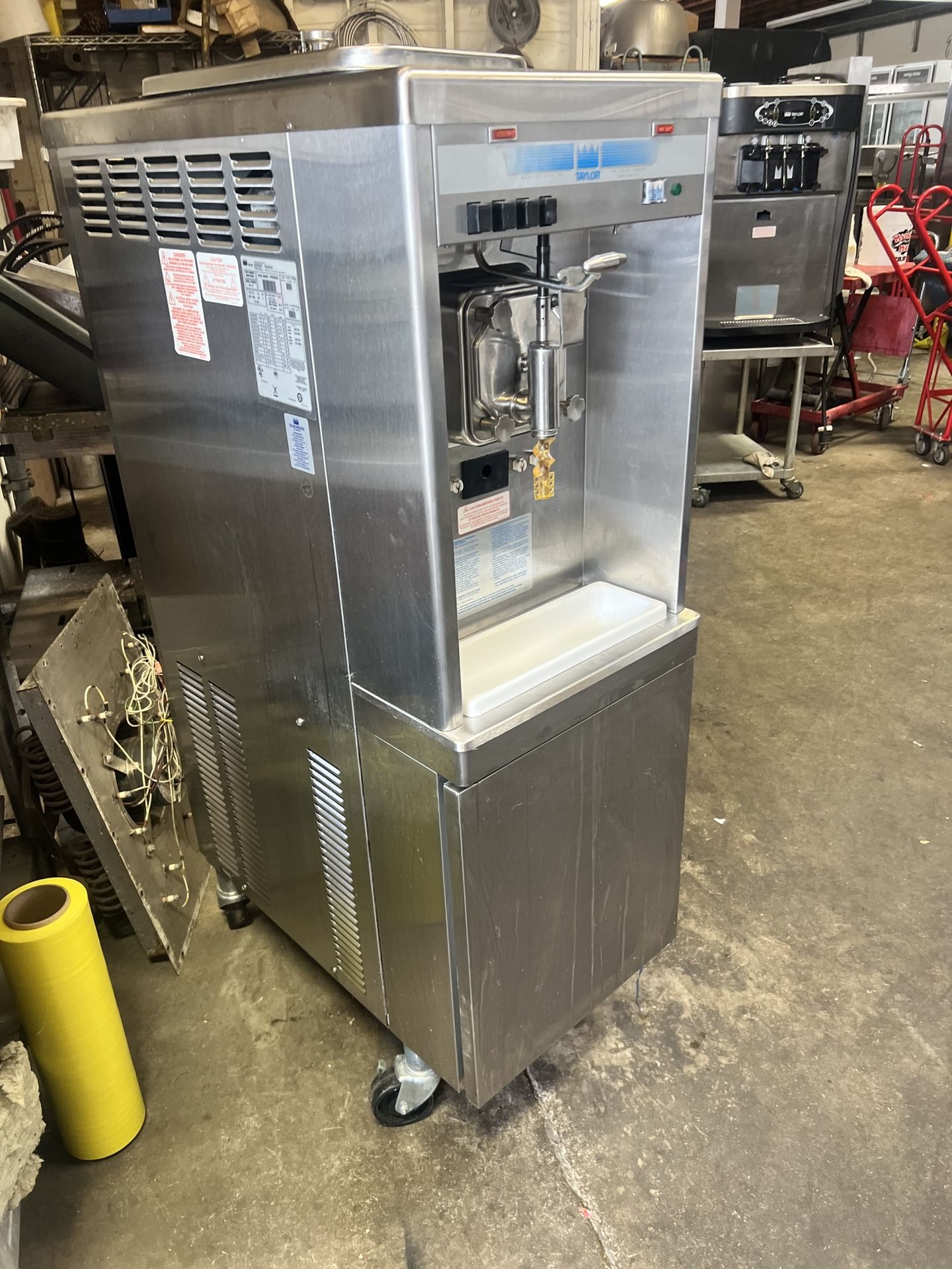 Taylor 60-27 Milk Shake Machine N1 2021 Floor Model Used 6 Months