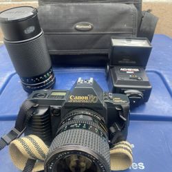 Canon T70 