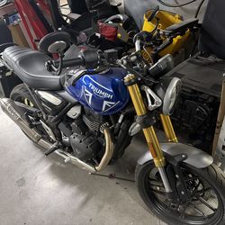 2024 Triumph Speed 400